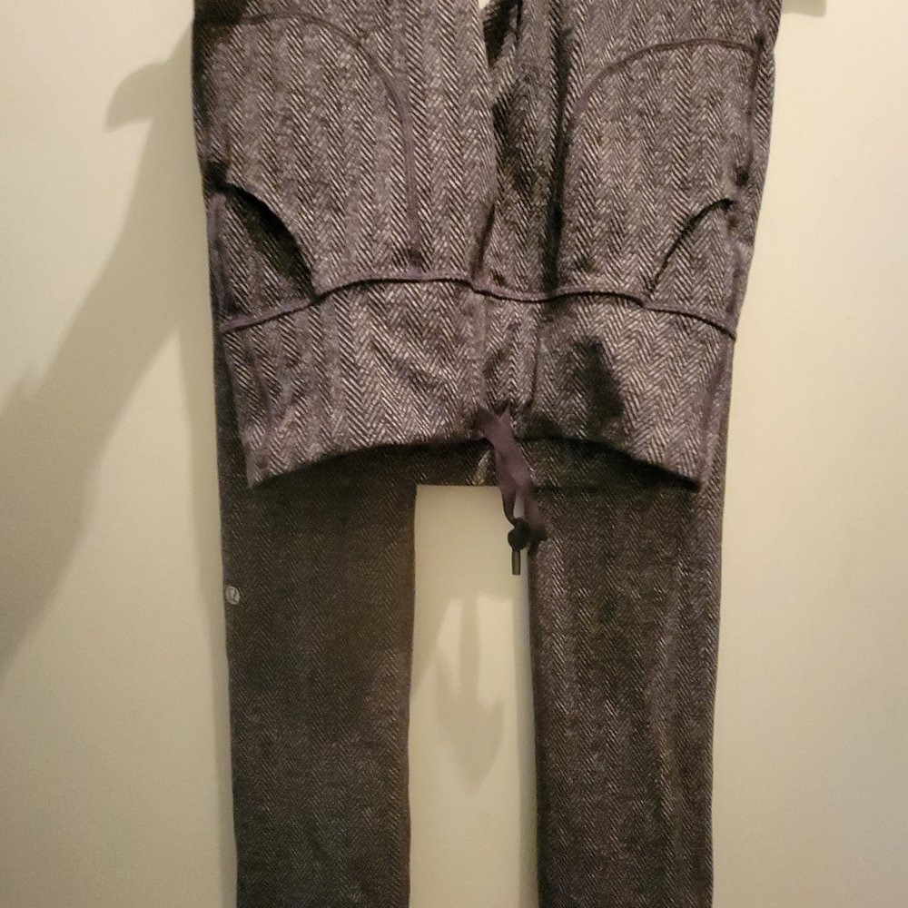 Size 8 Tall Lululemon Leggings